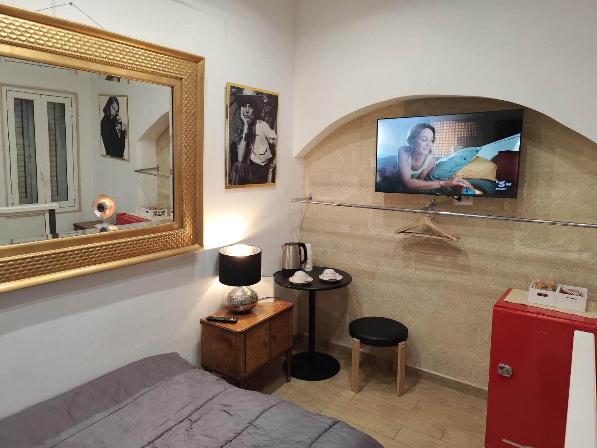 Corte Del Dattilo Nel Borgo Antico Bari Esterno foto